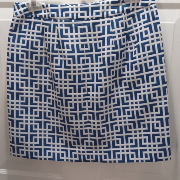 Loft Geo Blue/White Mini/Midi Skirt Size 2 - Picture 3 of 4